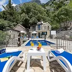 Villa Stonehouse