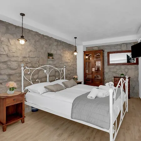 Stonehouse Vila Makarska