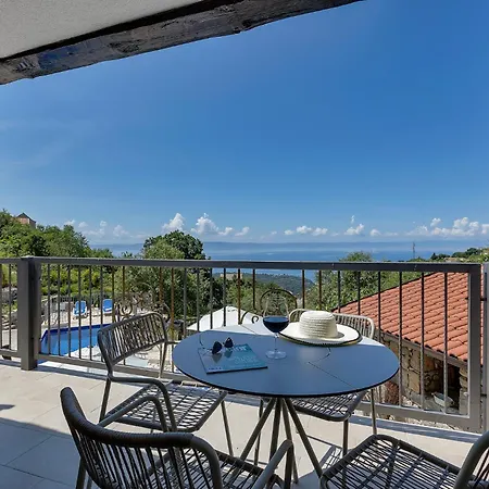 Villa Stonehouse *