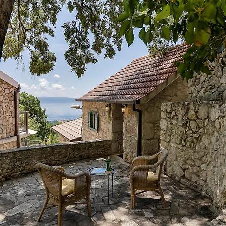 Stonehouse Villa