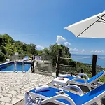 Stonehouse Villa